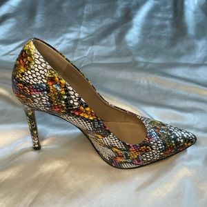Mix No. 6 Size 7.5 Women’s 4+ inch Colorful Snakeskin Heels